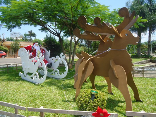 Trenó do Papai Noel na Praça da Matriz